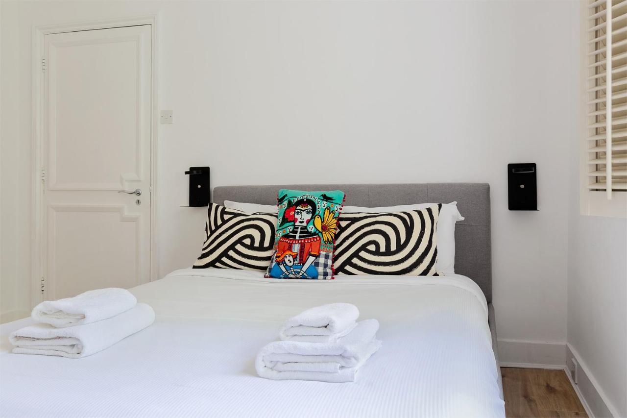 Beautiful 2 Bedrooms Apartment In Knightsbridge 런던 외부 사진
