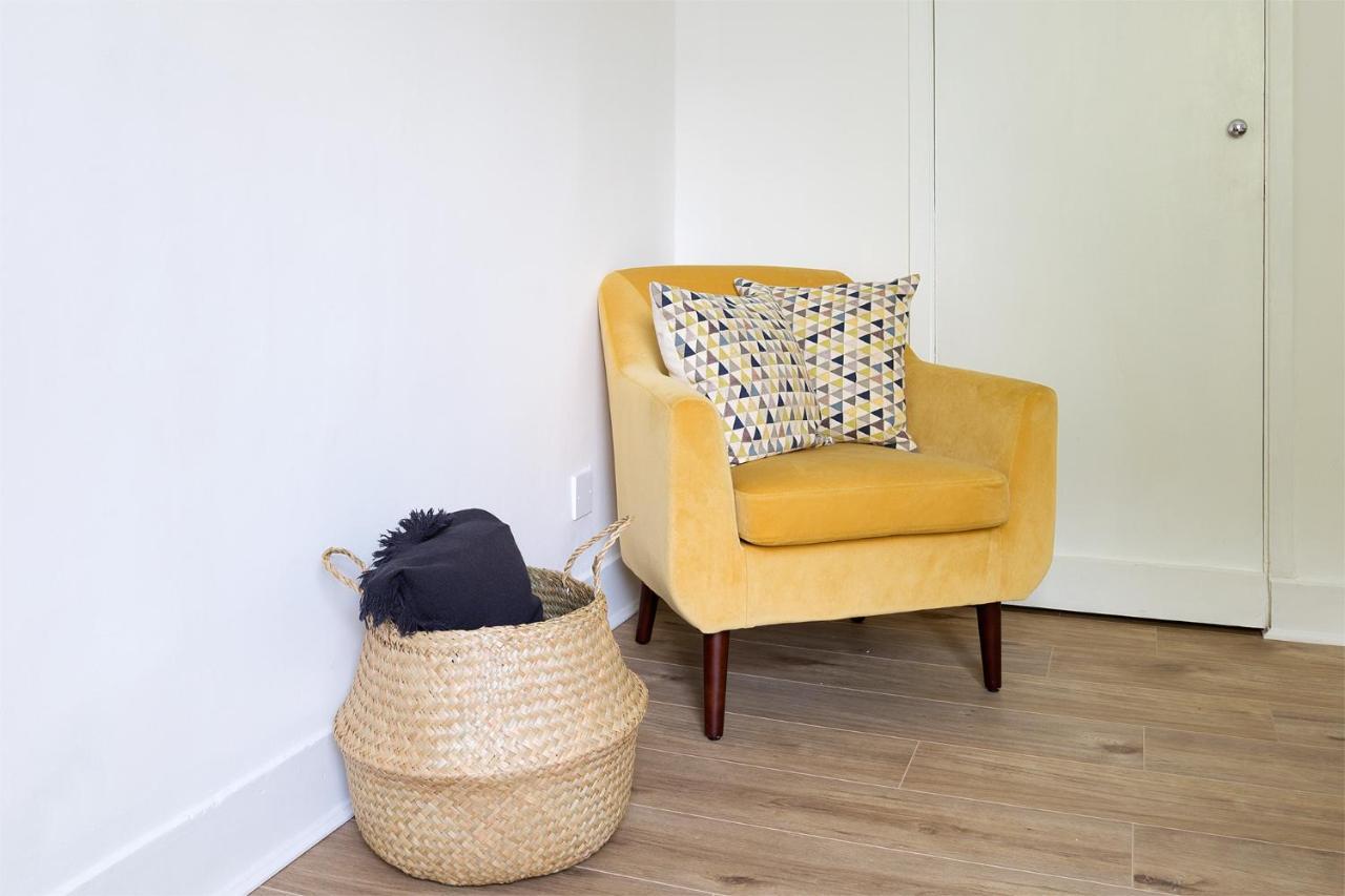 Beautiful 2 Bedrooms Apartment In Knightsbridge 런던 외부 사진